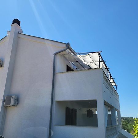 Apartments Grgic Njivice Dış mekan fotoğraf