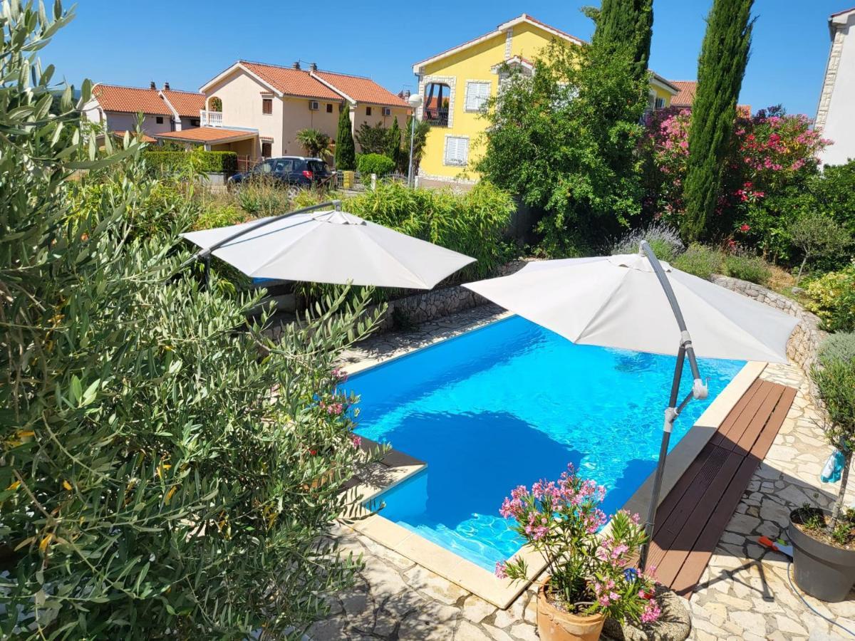 Apartments Grgic Njivice Dış mekan fotoğraf